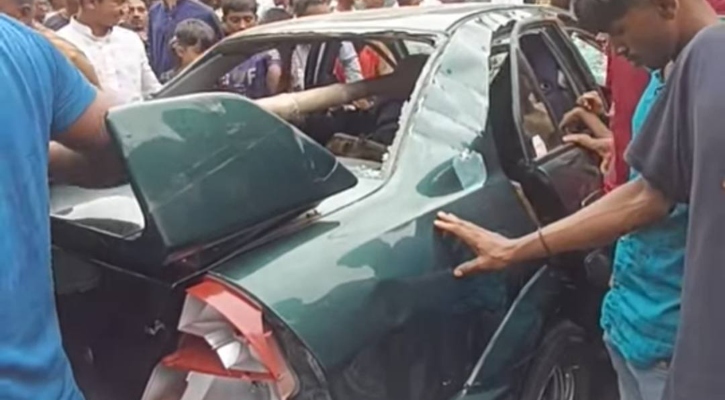 সিরাজগঞ্জে প্রাইভেটকারের ধাক্কায় পথচারী নিহত 